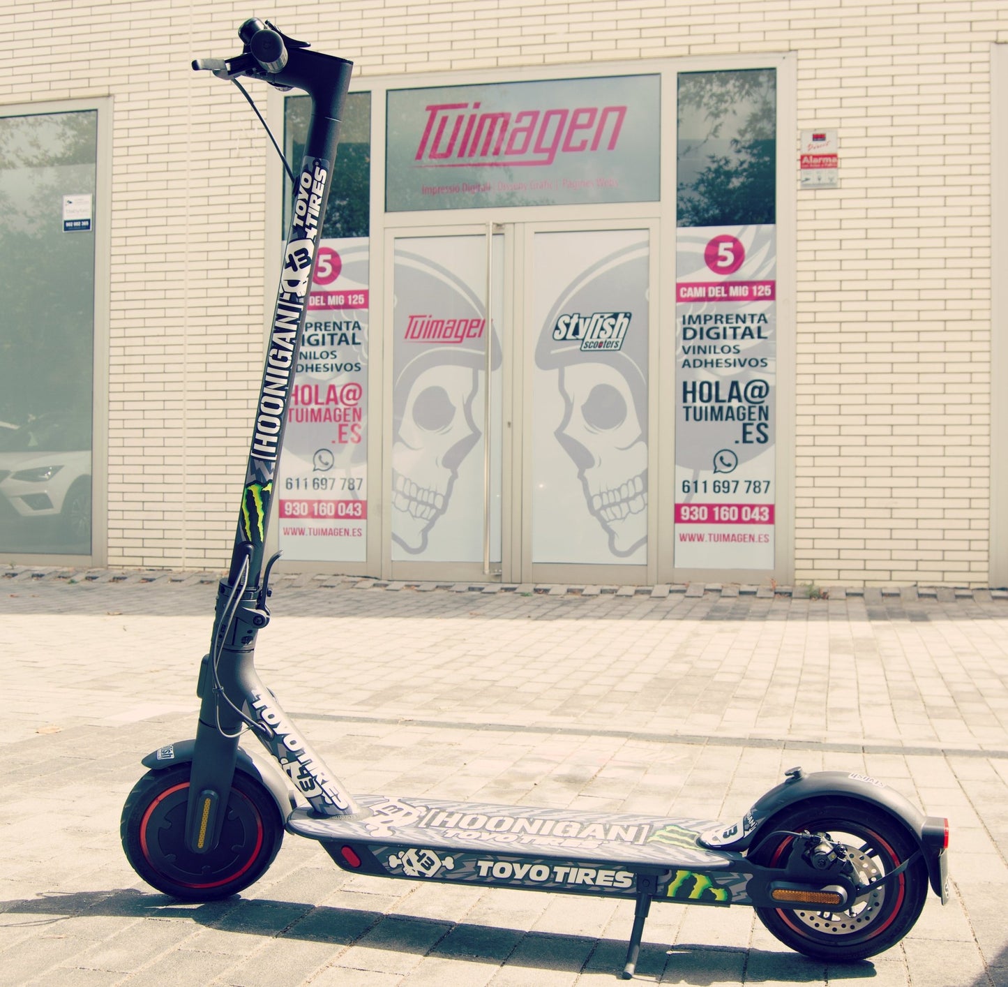 Stylish Scooters | Vinilo para Xiaomi m365 HOONIGAN - Stylish Scooters