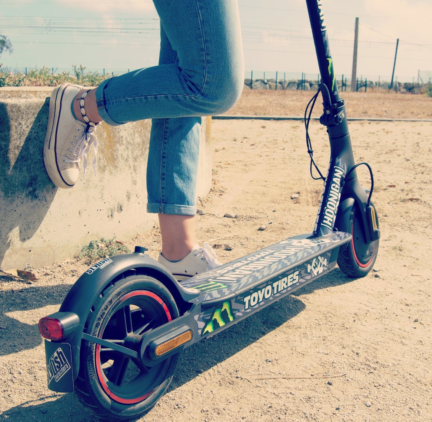 Stylish Scooters | Vinilo para Xiaomi m365 HOONIGAN - Stylish Scooters